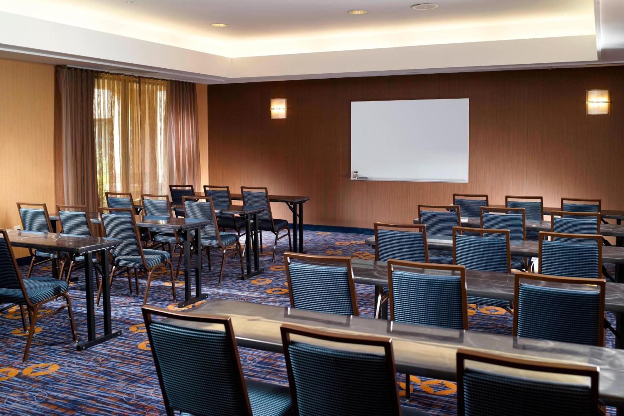 Courtyard By Marriott Atlanta Alpharetta Hotel Luaran gambar