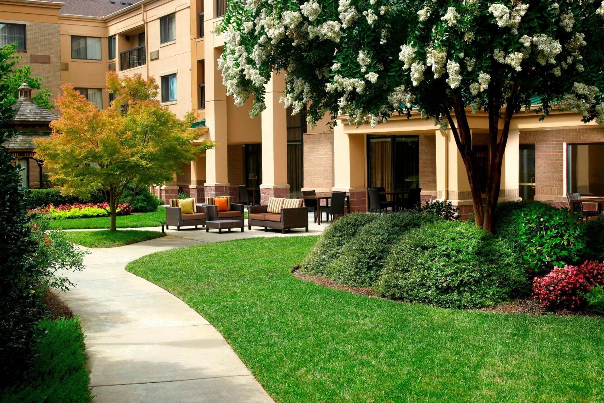 Courtyard By Marriott Atlanta Alpharetta Hotel Luaran gambar